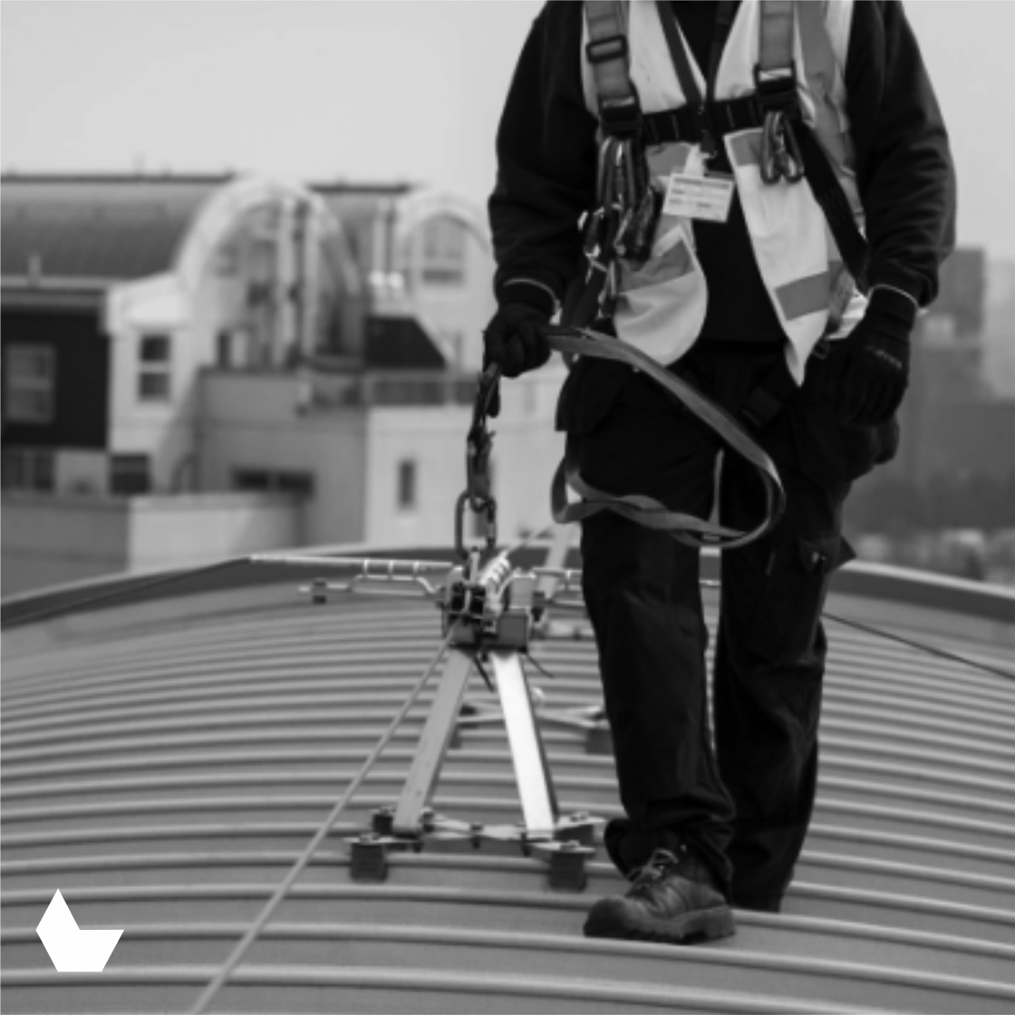 Trabalho em Altura e Sistemas de Proteção Contra Quedas: Garantindo a Segurança no Ambiente Laboral